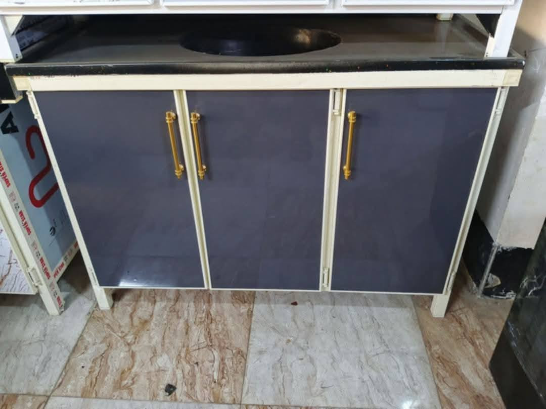 #مــلاحــظــه سنك مرمر جديد بــ ســعــر 110 الف فقط
#معرض_علاوي_الدغيش_للاثاث_المنزلي 🫡❤️
وصـووول وجـبـه جـديـده مـن السـنـكـات الـمـرمـر 
سـنـك الالـمـنـيـوم تـركـي شـغـل كركوك حـطـاطـه
مـرمـر سـوري اصـلـي قـيـاس 1.30 سـانـتيـم 
يـتـوفـر جـمـيـع الالـون الـقـيـاسـات الـمـخـتـلـفـه
وبــســعــر 110 الف دينار فقططط 😁🥰
#العنوان_بيجي_داخل_السوق_مقابل_اسواق_الشاطي 
للاستفسار او الحجز *********** / واتساب 📞☎️
او *********** / واتساب 
ايضا تتوفر لدينا خدمه توصيل 🛻🛻🛻
