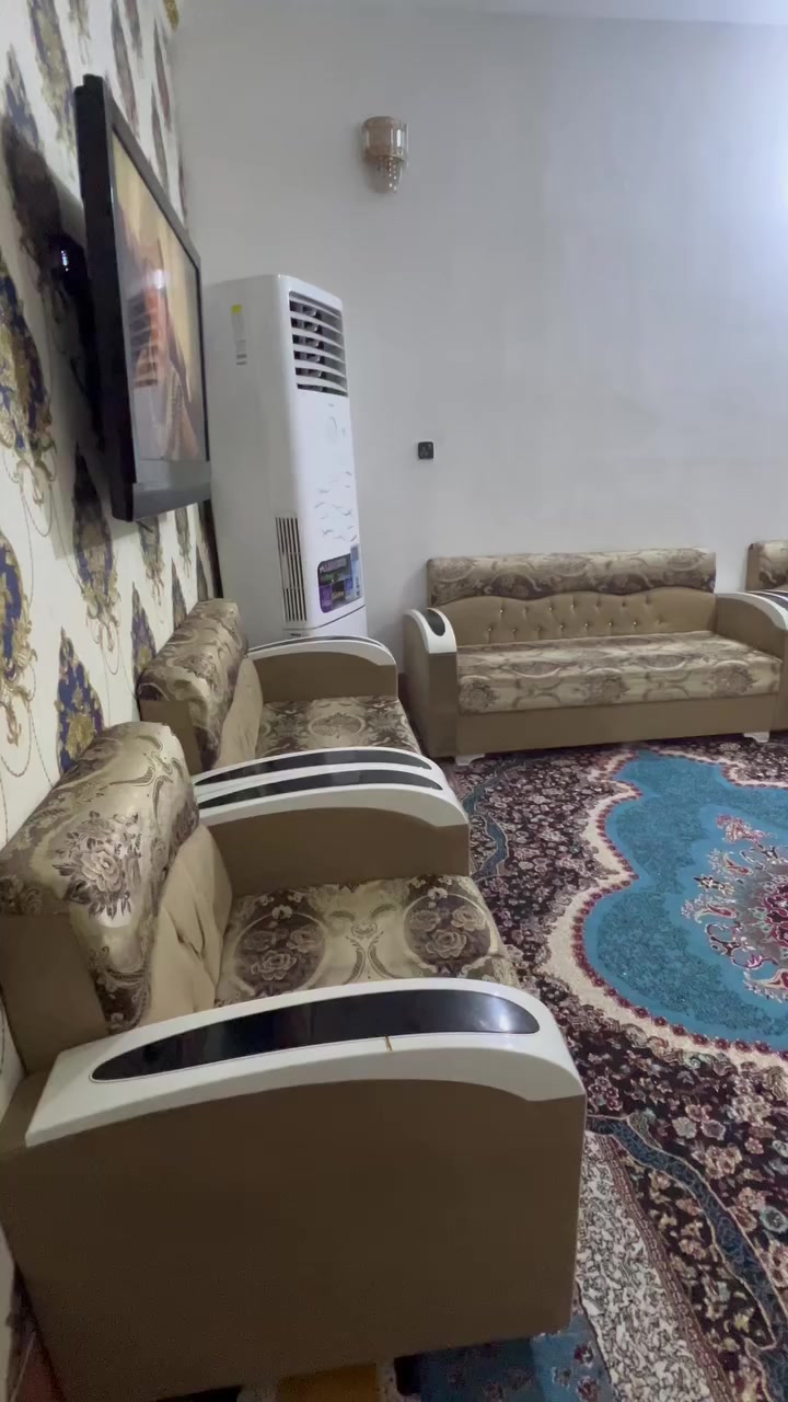 تخم 20 مقعد 
نضيف مابي ولا جلخ
سعره 650 وبي مجال .


**إذا كنت صاحب هذا الإعلان وتريد حذفه لأي سبب، رجاءا أرسل رسالة إلى الدعم الفني**