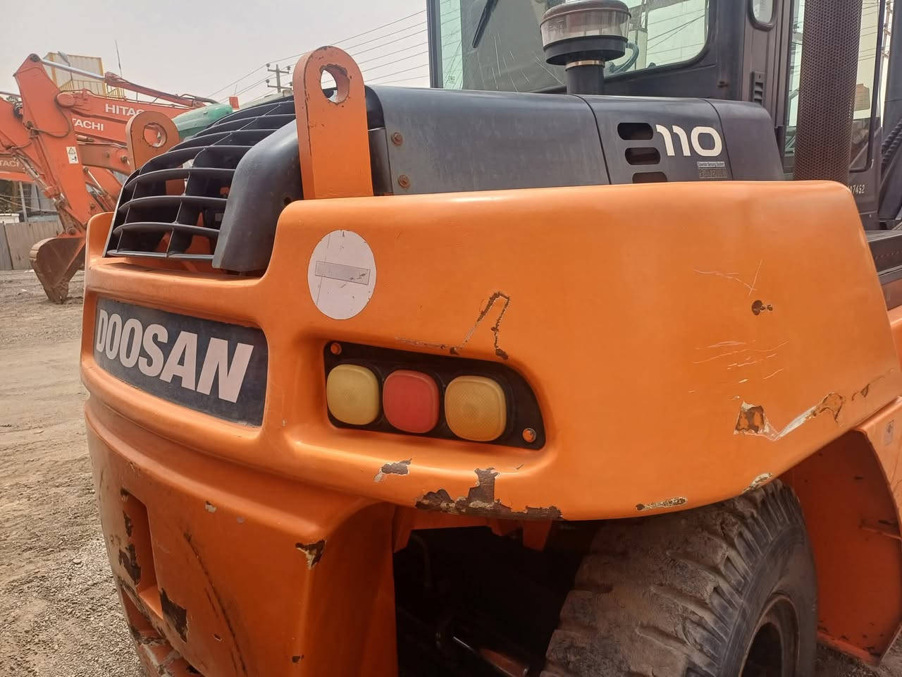 طابت اوقاتكم..
شركة أمواج ضفاف الرافدين  
رافعه شوكيه 11.5طن منفيس 
📌العنوان محافظه البصرة 
{ الزبير طريق سفوان } 
للاستفساراكثر اتصل على الأرقام التالية
• Mob :- ‎*********** 
• Mob :- ***********
• WhatsApp :- 0780 997 9753
