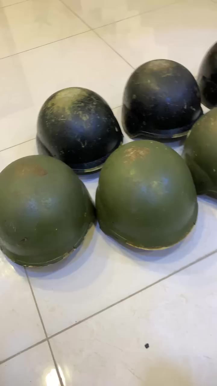 السلام عليكم 

للبيع خوذ الياف خفيف اصلي موضح الاسعار والقياسات بالصور 

المكان البصرة ويوجود توصيل جميع المحافظات 5 الاف


**إذا كنت صاحب هذا الإعلان وتريد حذفه لأي سبب، رجاءا أرسل رسالة إلى الدعم الفني**