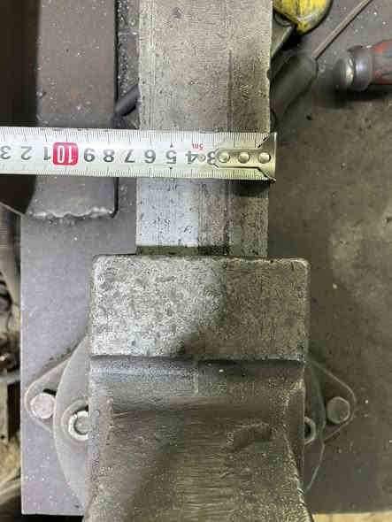 منكنة هندي قديم قاعدة دوارة
قياساتها موضحة بالصور
مكانها بغداد مجمع مشن  
للتواصل ***********
