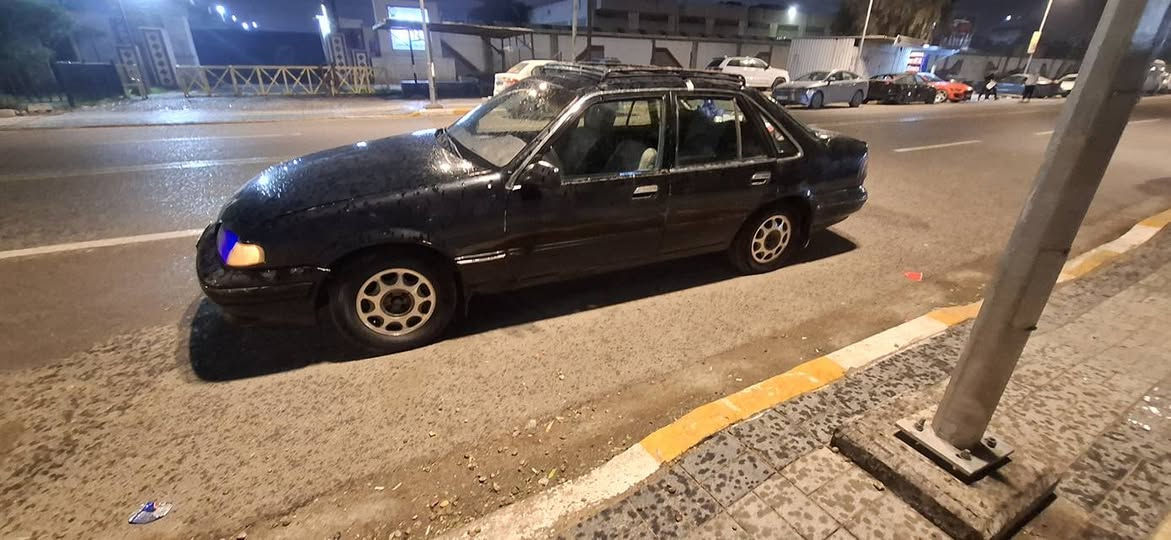 السلام عليكم برنس مديل ٩٣رقم بغداد انكليزي مكينه كير نضاف تبريد شغال صدر نضيف تخم تاير نضيف مكان بغداد السكان المنصور السعر ٣٥وبيه مجال الرقم ***********
