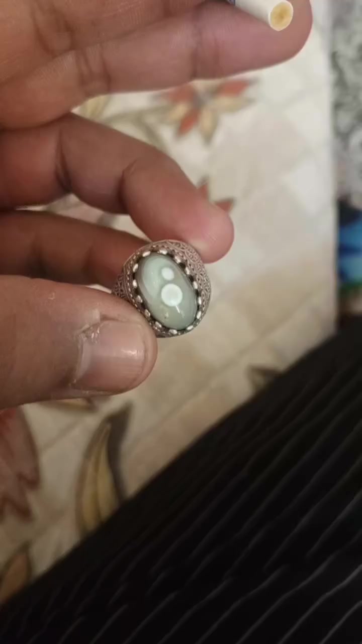 محبس لبيع قديمه كلش مكان بغداد مدينه الصدر ‏‪***********‬‏
