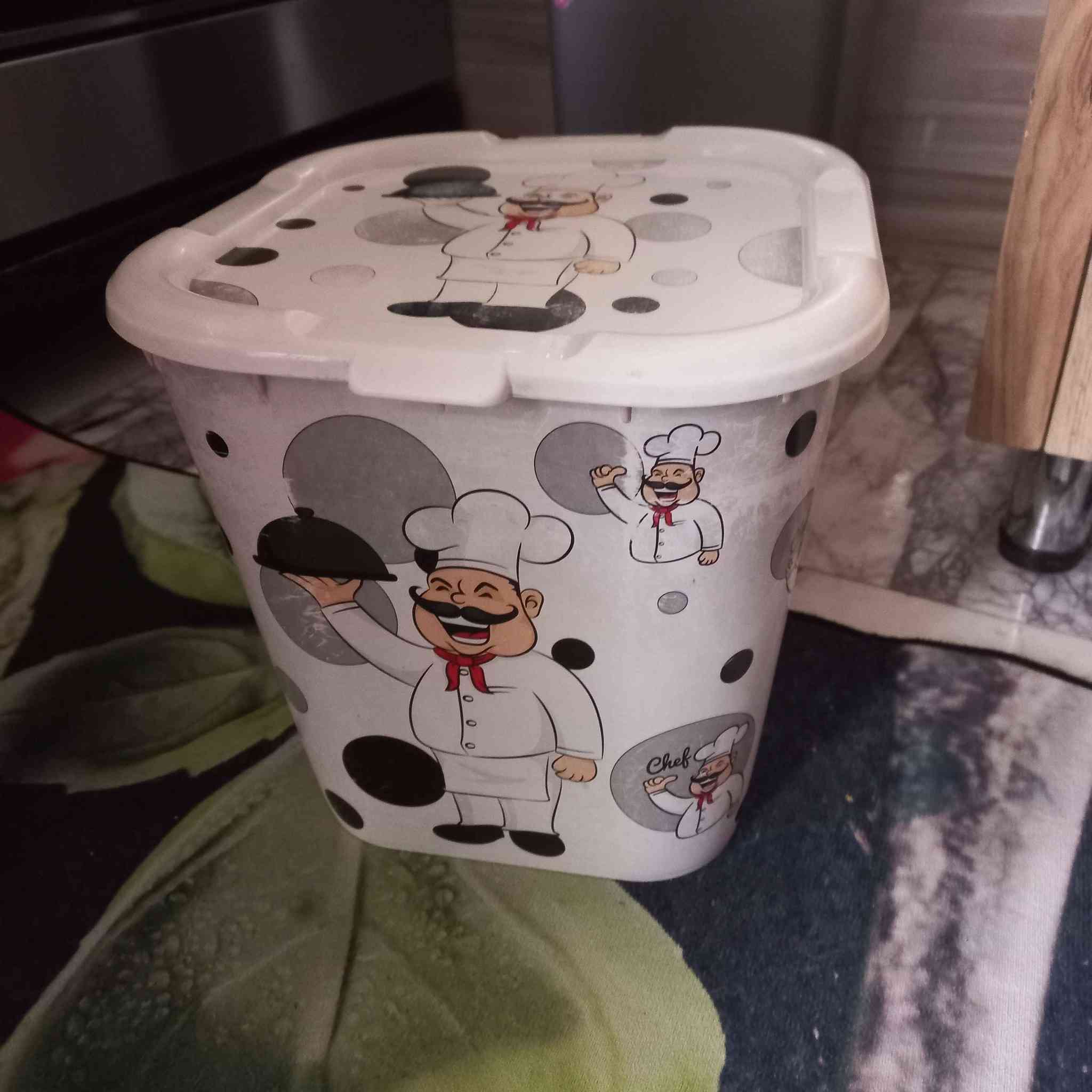 ١.سيت شكردان حجم كبير ثلاثي ب٢٥ الف
٢. موكيت مطبخ عدد ٢ قياس ٢×٣ ب٢٥ الف وياهن سيتين دواسات 
٤.مواعين فرفوري لون أخضر ٨ قطع ب٨٠٠٠
٨.ساعة من خشب البامبو حجم صغير وحافظة كلينس وتختة تفاحة ب١٠ الف 
٩. سلة قمامة للمطبخ ب٢٠٠٠ 
١٠. سيت سبايدر مان ب٥٠٠٠
١١. سيت قهوة عبد الحليم حافظ ب٢٥ الف 
١٢. كاسات فخارية حجم كبير العدد ٨ سعر الوحدة ب٢٠٠٠ 
١٣. طاوة عميقة حجم كبير ب٥٠٠٠ بغداد, العراق


**إذا كنت صاحب هذا الإعلان وتريد حذفه لأي سبب، رجاءا أرسل رسالة إلى الدعم الفني**