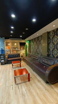 غراض حلاقة • كرسي حلاقة • نجف شارع الروان