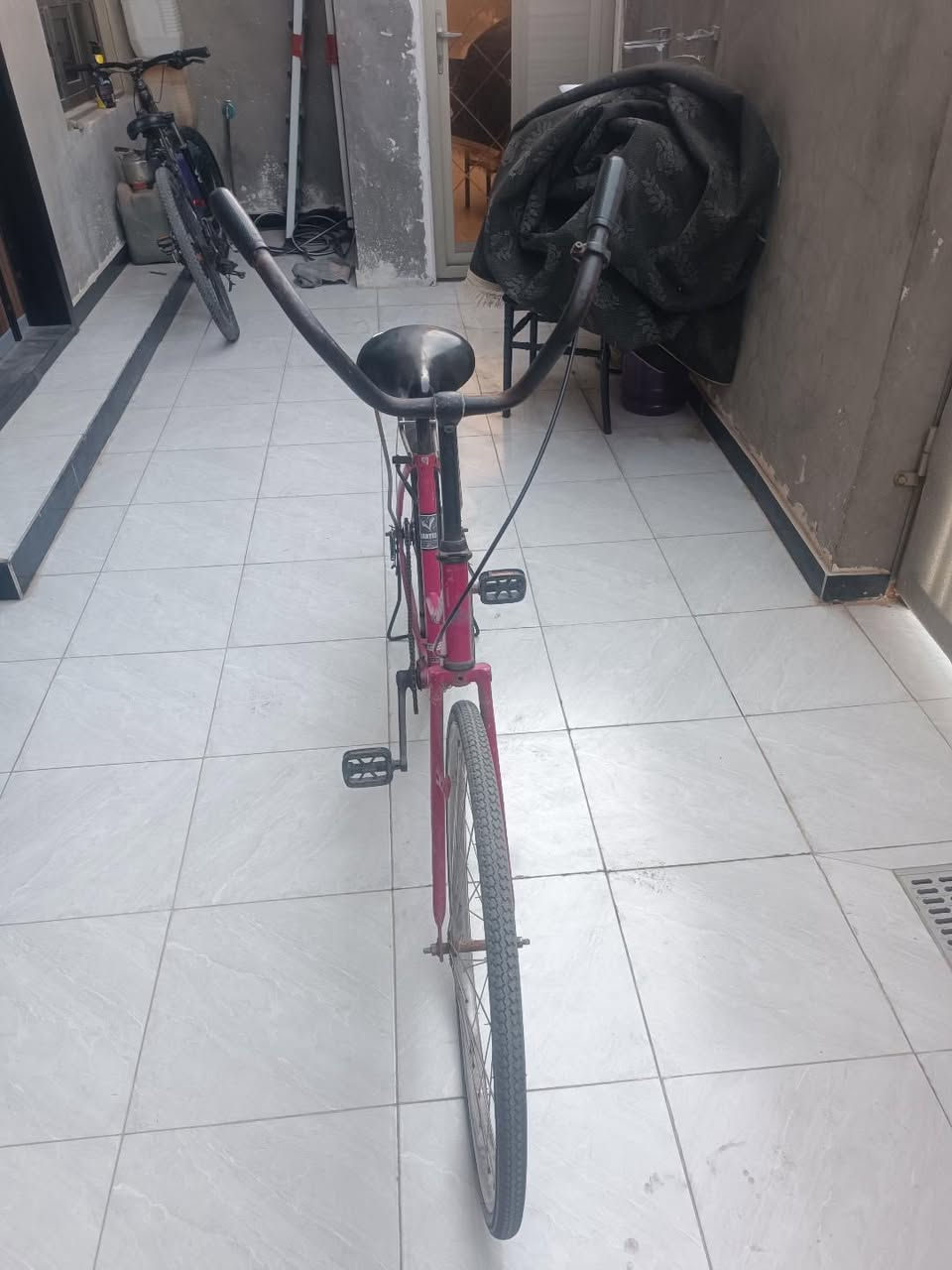 سلام عليكم باسكل
للبيع حجم 26 كامل عده

جامل امامي  السعر65 

هذه رقم راعيه ***********
