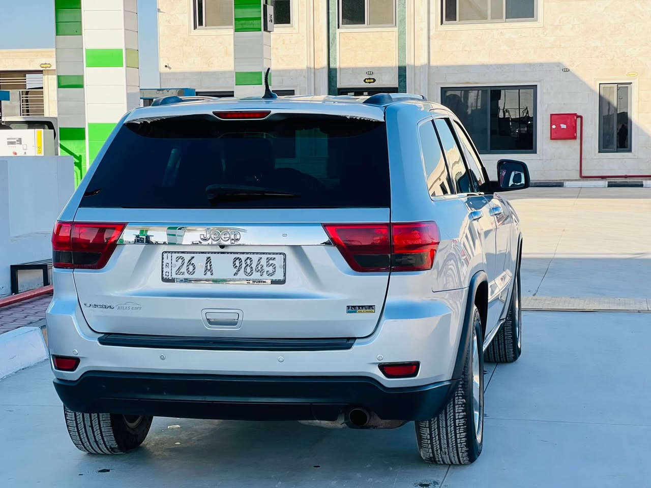 السلام عليكم جيب 2012 كلين تايتل بيها مكانات  بارد سونارها مرفق بالمنشور رقم صلاح الدين دولي باسمي سيارة جاهزة وحلوة وترايها حلو مكان السيارة تكريت للاستفسار *********** تكريت, صلاح الدين
