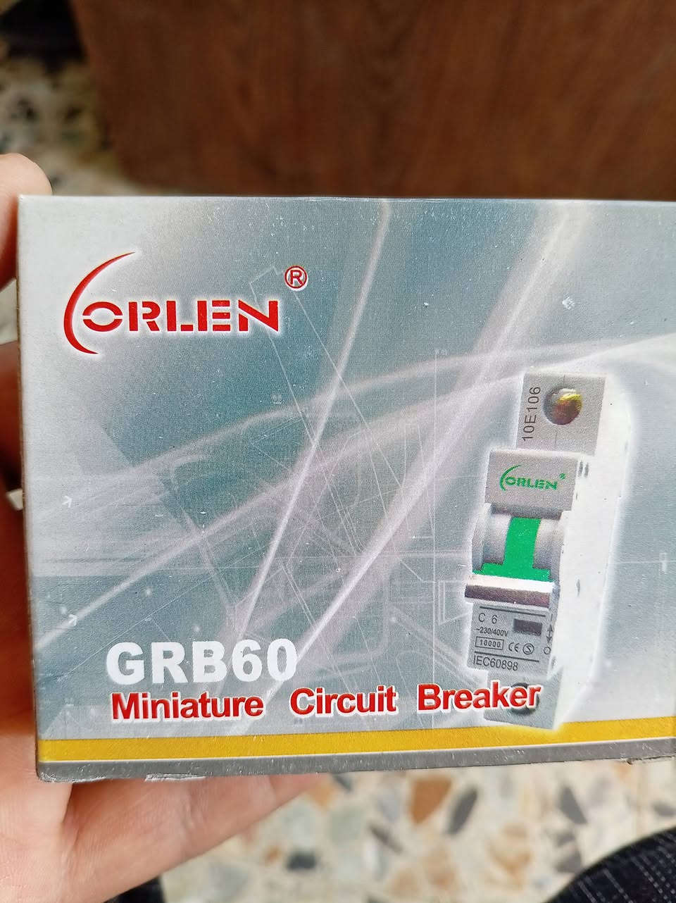 سلام عليكم سويجات ديكور منوعه وجوزات احاديه منوعه سويجات القطعه ب٥٠٠دينار شلعه والجوزه الاحاديه ب٧٥٠ للإستفسار إتصال ***********
