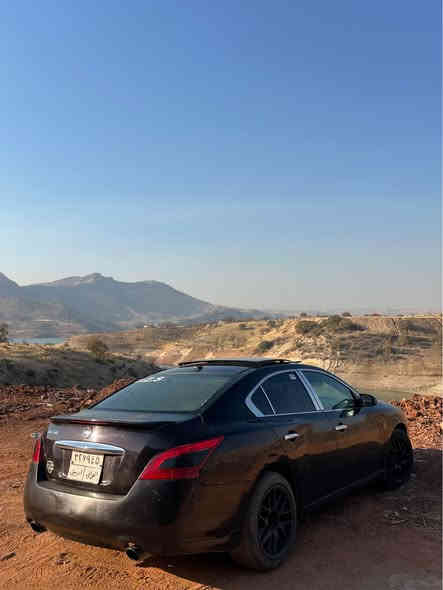 مكسيما ٢٠١١ 
٣ قطعه بخ بدون دواخل
١٣ ورقه غرامه
سعر ٨٥ 
صافي ٧٢ 
مكان دهوك 
***********
كير مكينه تحويل شرط سميل
