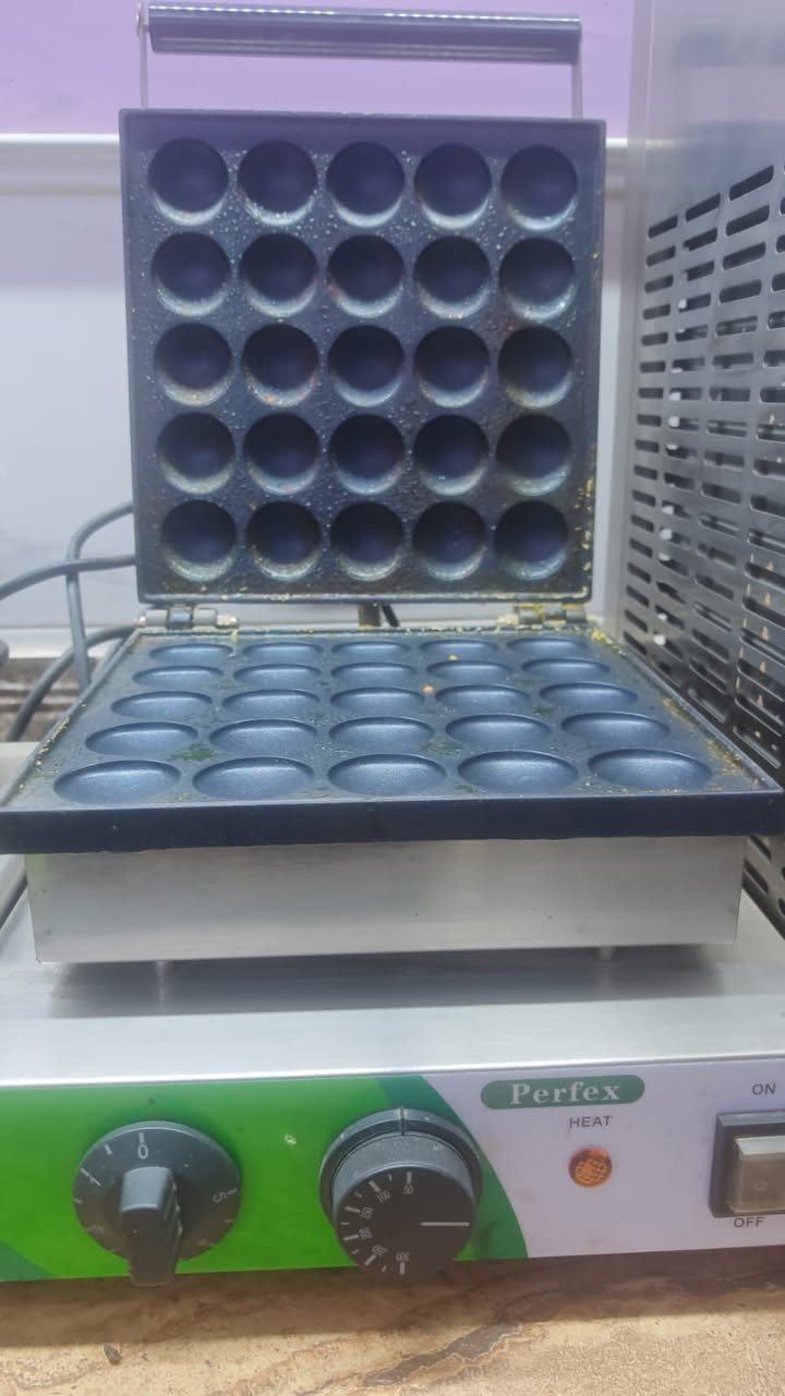 السلام عليكم، أغراض محل مرطبات للبيع للتواصل ***********، بي واتساب.
