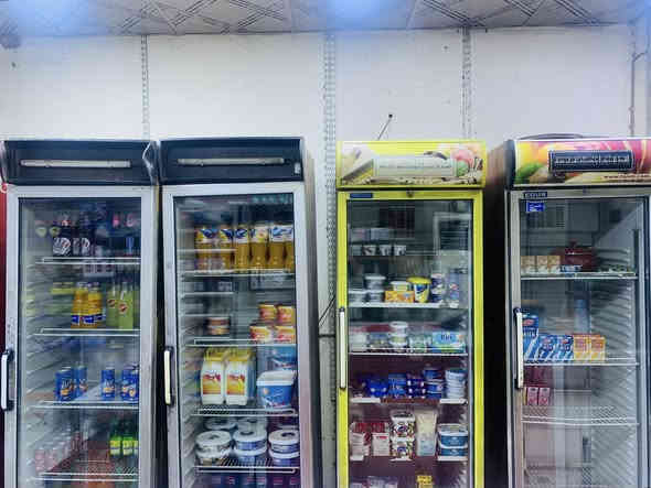 السلام عليكم يوجد عارضات للبيع (ثلاجات) عدد(4) حجم عادي 

ويوجود عارضه واحده حجم متوسط 

ومجمدات عدد(2)

العنوان : البلديات شارع الكنيسة قرب اذاعة العهد سابقاً

للتواصل والاستفسار عن السعر :*********** واتساب
