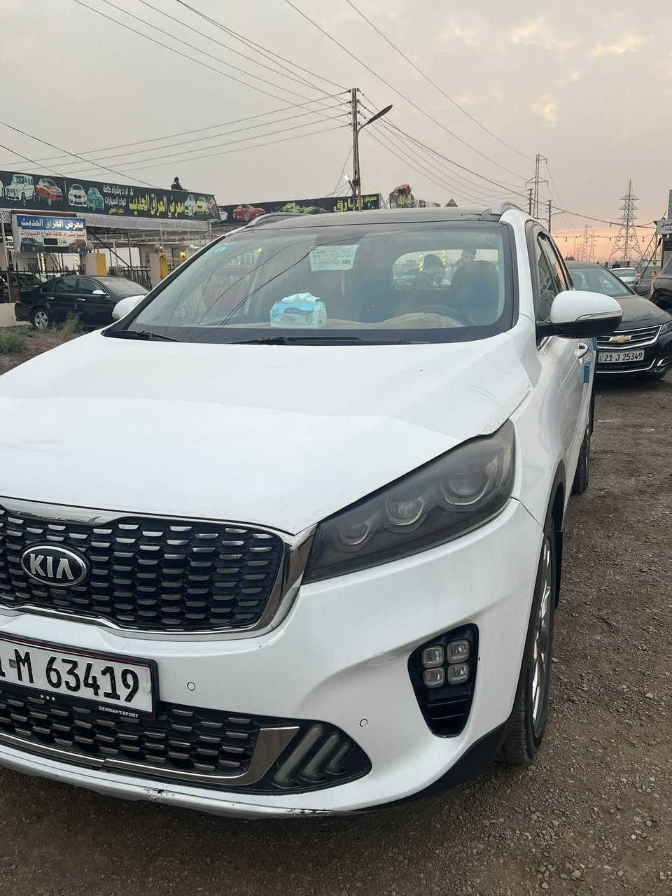 سلام عليكم ورحمه الله وبركاته 
سورنتو 2019 خليجي فول فول موصفات 
ملاحضه سياره بيها صبغ بنيد وجاملغ كلير بس عداها كفاله 
مكينه كير كلها كفاله 
بصمه تشغيل 
بصمه بيبان 
بصمه جنطه 
جنطه كهرباء 
كراسي ثنين كهرباء 
بونراما طقتين 
شاشه جبيره 
كأمره دوار 
سبعه راكب 
ثلاث قطع تبريد 
سته سلندر 
مانع تزحلق 
تخم تاير جديد 
حساس امامي خلفي جانبي 
وبعد بيها موصفات 
رقمها بغداد وبسمي تحويل ثاني ويوم 

عنواني ديالى الخالص اتصال واستفسار 
*********** بي واتساب 
السعر 222 وبيها مجال بسيط تحياتي
