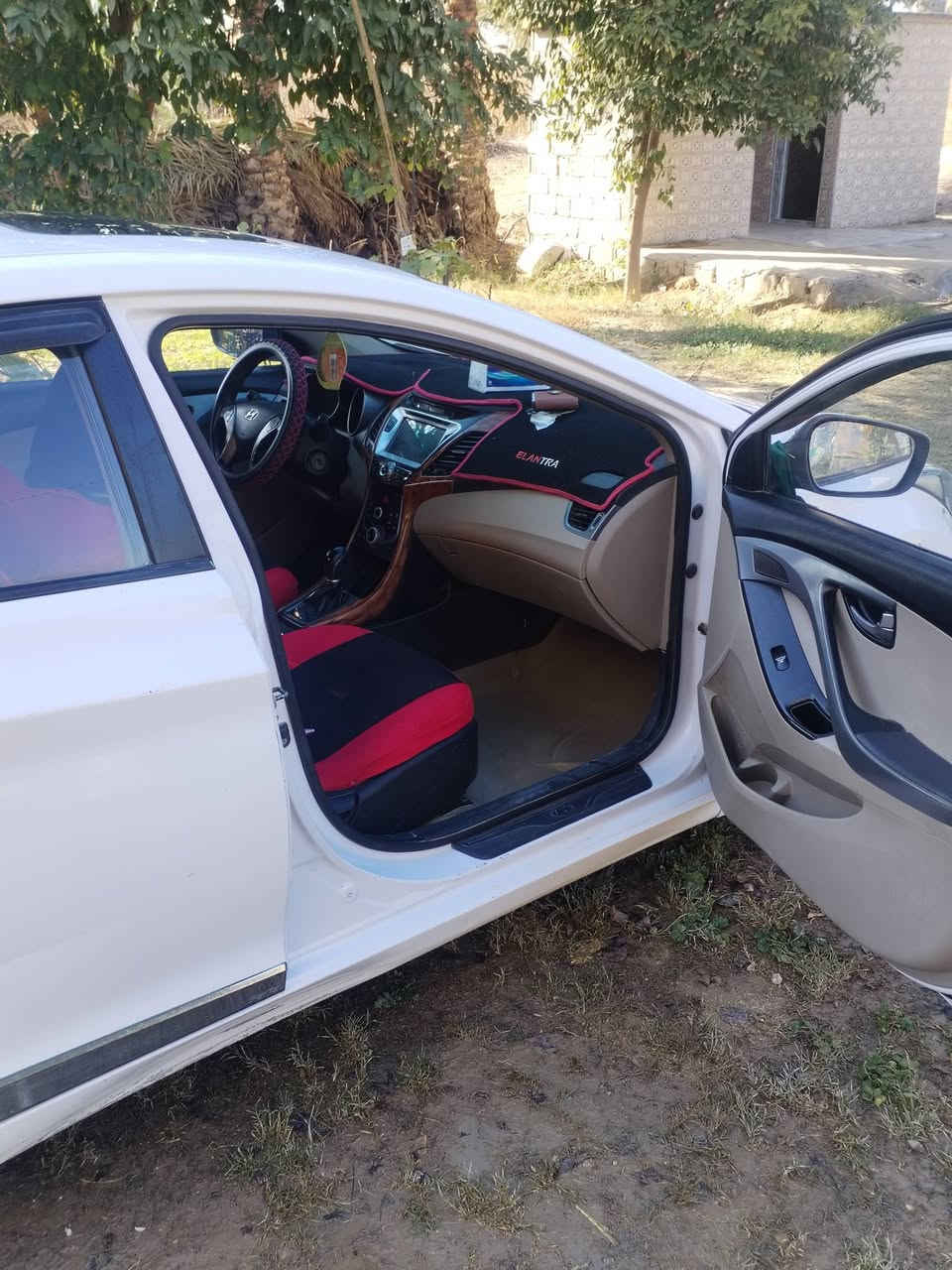 سلام عليكم الانترا خليجي موديل 14 شكل 16 سياره خير من الله يمك السونار ضرر جاملغ امامي بدون دواخل مكينه 1800 مكان بابل  سعر 125 اتصل ودلل *********** خاص موجود واتساب
