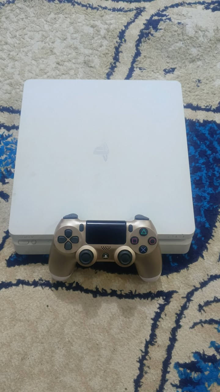 بلاي 4 سلم مهكر نظام 12.50 تهكير قرص جهاز نظيف شخط ما بي لوك ستيكر لا مفتوح ولا مصلح بداخله تقريب 8 العاب وياه جوستك وملحقات كامله مساحته 500 نص تيرا مكاني النجف الأشرف توصيل ما عندي سعره 250 وبي مجال للأسفسار الخاص مفتوح وهذا رقمي ***********
