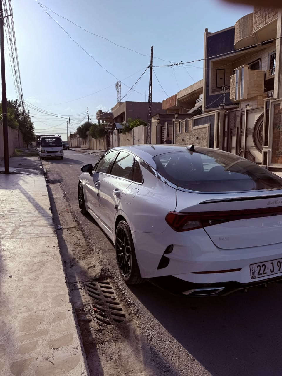 كيا كي فايف 
جيتي لاين 
موديل 2023
فول مواصفات الأخير
كشناها ماروني كهرب
فتحه بانورامه 
محرك 1.6تيربو
السياره بيها بابين مبدل وبيها قطعه بيدي ار   والجاملغ الخلفي صبغ وملاحضات خفيفه 
السياره فول للأخير سنويه هزه جدد 
تخم وياله خاص باللون الاسود الفحمي
السياره بالموصل 
سعرها 195
متواجد واتساب  ***********
