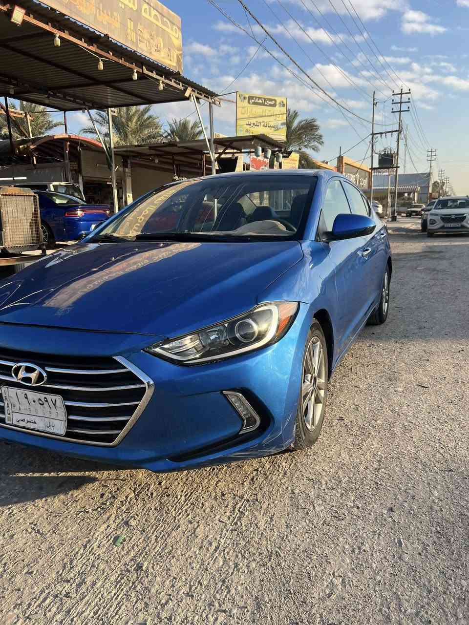 النتره موديل 17 وارد امريكي رقم بابل السياره كلهه ليبل واحد حته البنيد مصلح نفسه حادث امريكه هذا بيهه طخه زغيره بالعراق خمس اصابع  بالحوض قبق جنطه نفسهه بدون تبديل محرك كير حداديه تبريد تدفئه كلهه جاهزه ماشيه 80 مايل فقط   السياره مصبوغه عام اثر جراد شواصي تكم لغود كله مكفول بدون معجون تجي وتشوف بعينك  السعر 98 قفله مكان السياره بالنجف 
***********
