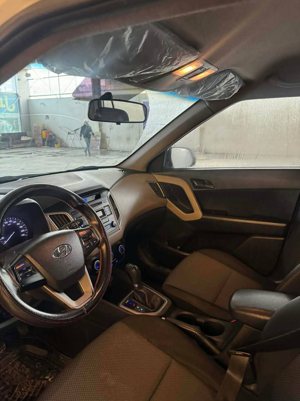 هوندا كريتا٢٠١٦ مةنةفيست ساغ 
سةيارةلوك لوكة٩٥هزار روشتية
مةنةفيست و غرامةبةشةرت 
چركةي تيدا نيةهةمو شتيكي بةشةرتة
شوين سوران
سعري ٩٢ 
***********
*********** مرغصور, أربيل
