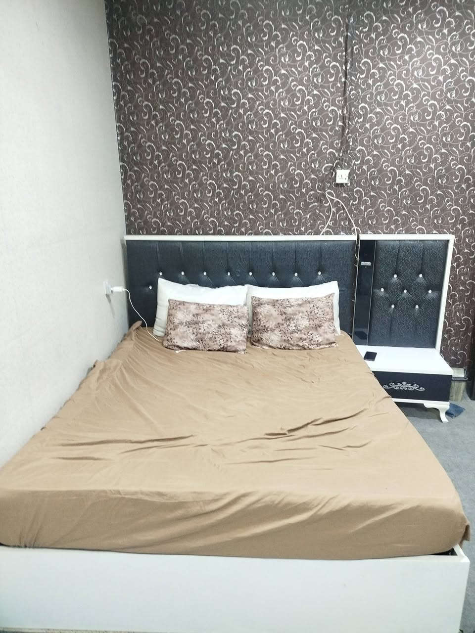 السلام عليكم غراض للبيع
اسعار مناسبه ماكو اي ضررر بيهن
للاستفسار واتساب 
***********
