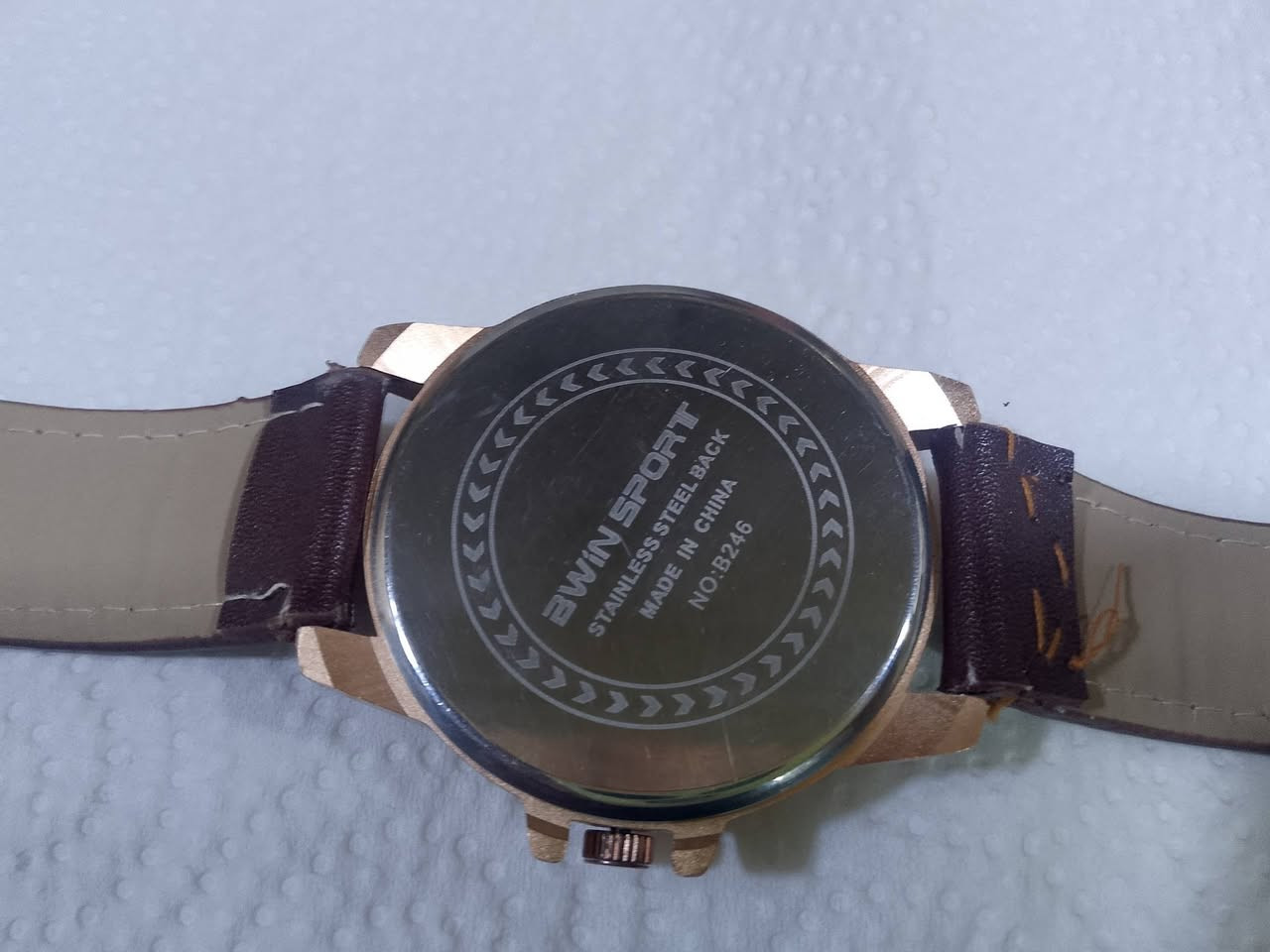 السلام عليكم ساعه شركت BWlN SPORT 
موديل B246 رياضيه نكول عليه عاديه للبيع الصنع في الصين حديد ستيل جلد طبيعي شوفو الصوره مال جات جبيتي يكول توصل سعره 190الف المهم الساعه للبيع السعر 20 بيه شويه تشققات اصليه ماركه


**إذا كنت صاحب هذا الإعلان وتريد حذفه لأي سبب، رجاءا أرسل رسالة إلى الدعم الفني**