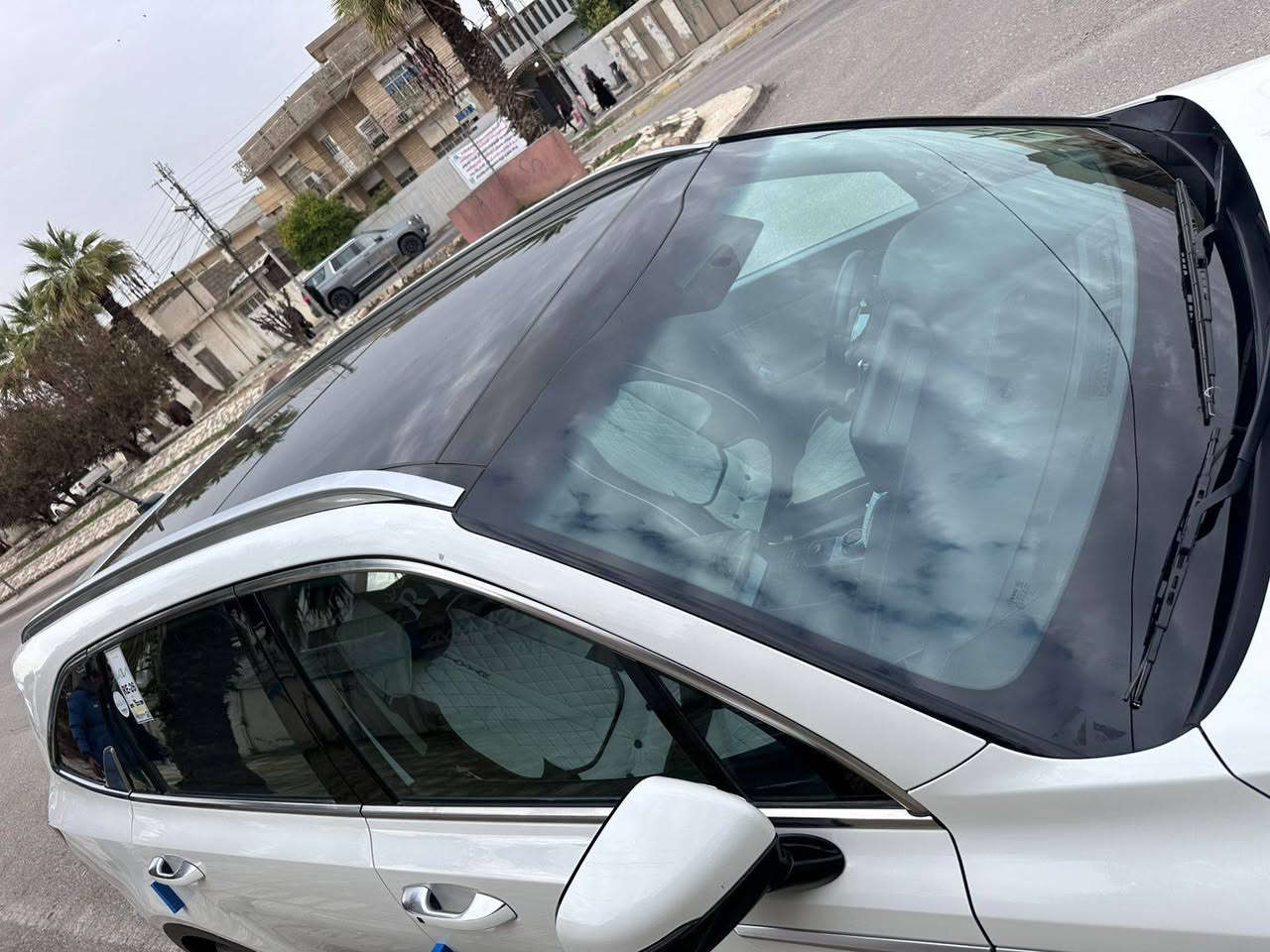 سورنتو ٢٢
خليجي 
 كفاله عامه 
ماشيه ٦٩
محرك ٦
راكب ٧ 
رقم اربيل 
فول مواصفات 
سعر ٢٨٥ بيها مجال 
***********
