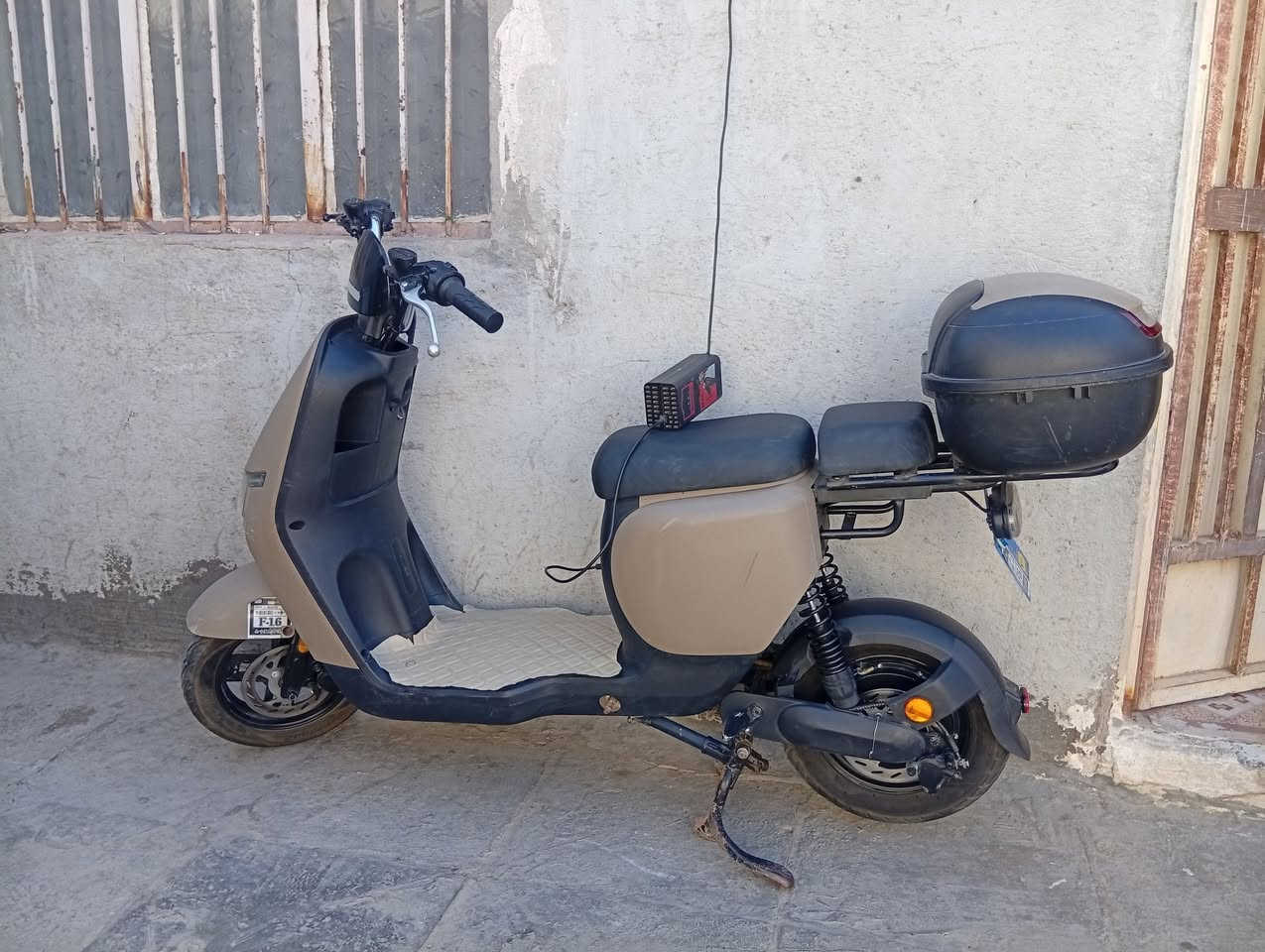 دراجه شحن 4بطاريات للبيع تمشي 40كيلو ***********
