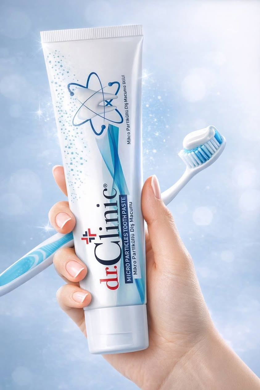 معجون د.كلينك (Dr.Clinic):
الاصلي ✅️
السعر : ٥ الف فقط
معجون الأسنان الدقيق من ماركة Dr. Clinic، هو معجون عُشبي يحتوي على مستخلصات طبيعية مثل الصبار (Aloe Vera) لتنظيف والعناية باللثة. يحتوي على جزيئات دقيقة تساعد في تنظيف الأسنان بعمق وإزالة التصبغات بلطف، كما يساهم في حماية اللثة وتبييض الأسنان.
 معجون الأسنان الدقيق من ماركة دكتور كلينيك، المميزات:
 - يحتوي على جزيئات دقيقة لتنظيف فعال. 
- يزيل التصبغات السطحية للأسنان. 
- يساهم في تبييض الأسنان.
متوفر في 
Shine On 🔮 حيثُ للتألقِ عنوان 

 🌸 بوتيك شاين اون للاكسسوارات والعطور النسائية والرجالية 

اكسسوارات "نسائية ، رجالية " _ عطور _ ميك اب  _ حقائب - هدايا
المتجر مفتوح على مدار ٢٤ ساعة 

خدمة حجز الطلبات متوفرة طول اليوم وعلى مدار 24 ساعة

يتوفر خدمة تغليف الهدايا واختيار الهدية حسب الطلب ❤🌹🌺 

💥للحجز والاستفسار مراسلة الصفحة 📥
او الاتصال واتس اب
***********
—————————————-
💥توصيل لكافة انحاء العراق 🏎
خانقين 2000 دينار والمحافظات 5000 الاف دينار
Khanaqin , Diyala , Iraq 📍
.
.
.
.
#اكسبلور #reels #محل #خانقين #shine_on  حيثُ_للتألقِ_عنوان بوتيك_شاين_اون  مستلزمات_نسائية كوزمتك عطور ملابس اكسسوارات حقائب ترند العراق خانقين بوتيك هدايا
