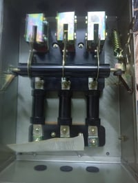 للبيع العنوان مدينة الصدر رقم 07734285698