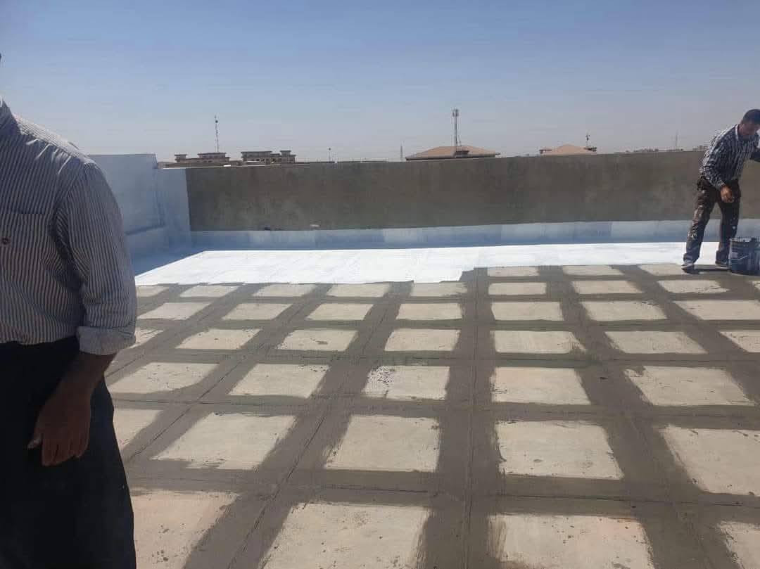 مادة الايبوكسي العازله للاسطح 
عازلة للرطوبة 100%
عازلة للحرارة 80%

ملاحظة: تتكون المادة من طبقة الاساس  +الالياف العازلة للحرارة 

يتكون العمل من تنظيف وجلي السطح وتصفيره من الشوائب الاسمنتية الزائدة + تصليح الاطراف بالمادة الاسمنتية وتنعيمها +تصليح الاماكن التي يتجمع بها الماء +غسل السطح  من الاتربة غسل جيد +طلاء طبقات المادة العازلة مع الالياف 
سعر المتر المربع كرسته وعمل(12الف)  
للاستفسار يرجى الاتصال على الرقم ***********
