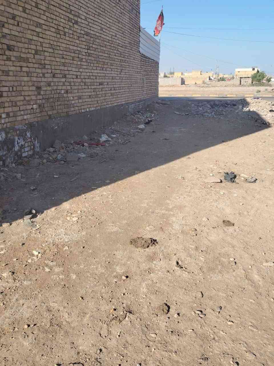 السلام عليكم نصف قطعة أرض للبيع المساحه 140متر مجاور ملعب الشرطة للستفسارالاتصال هاذه الرقم ***********

