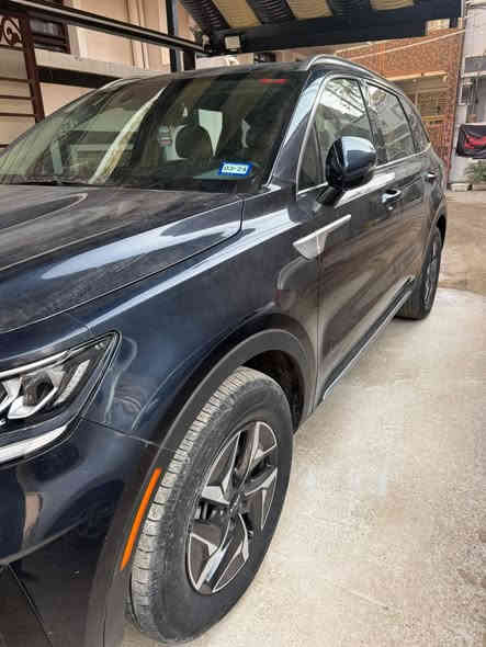 كيا سورنتو 2023 هايبرد ومحرك بانزين سيارة مال بيت استخدامها جداً قليل ونظيفة احلى من الصور كامل مواصفات حساسات وغيرها كل المواصفات بيها 
السعر 285 $
الاتصال 
***********
***********
