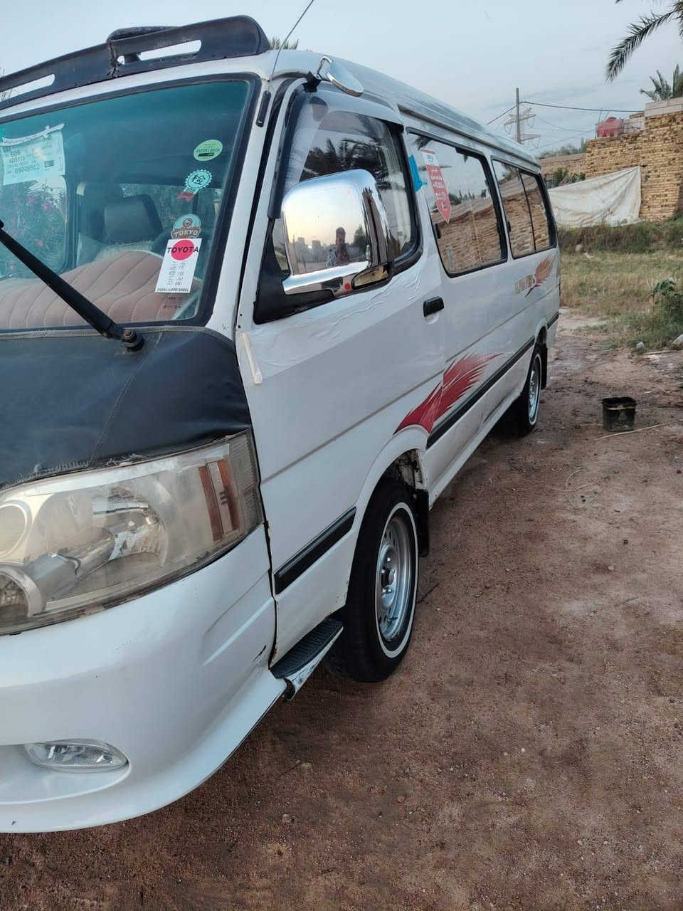 السلام عليكم فتون للبيع موديل ١٤ موصليه السيارة مكفولة من الصبغ مكينه أو كير حداديه خير من الله تخم تاير كهربايات كلها شغاله السياره جاهزه على اربعه وعشرين حبايه السعر ٤٣الاتصال ***********
