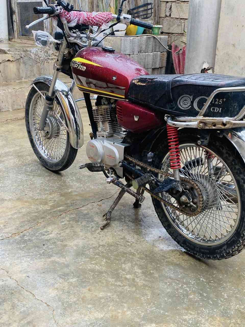 السلام عليكم مطور للبيع موديل ١٩ مكان حويجه سعر ٣٧٥ وبي مجال  *********** محرك مفتوح
