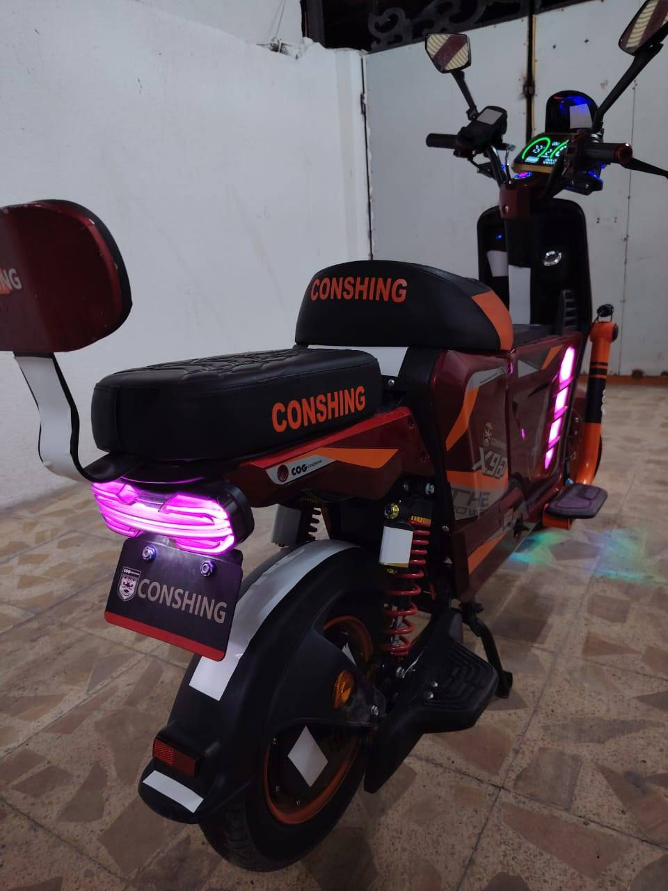 دراجه شحن x900 بالبصره نضيفه وحلوه شخط مابيها واي عطل مابيها كلشي شغال ابيعلكياها لازلغ ولا شخط ولا كسر ولا بيها اي عطل كل كهربائياتها شغاله وبطاريات بحاله جيده جدا صارلها عندي من بداية السنه الدراسيه يعني تقريبا شهرين ونص واحتاجيت فلوس وردت ابيعها السعر 600 وبيها مجال بسيط رجائاً لحد يدخلي ويكلي خاب اشتري R9 جديده بهلسعر انا ماخذها ب700 وسوكهن يمنه ب700 وبطارياتها عدد 6 32 امبير ولحد يدخلي ويكسر بالسعر سعرها 600 وبيها مجال قليل رقمي *********** مكاني بصره امن الداخلي
