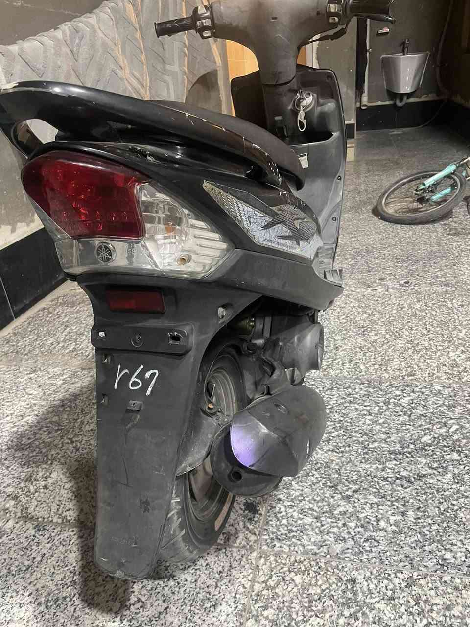 ماكس عدله صارلها يومين من مطلعها من وكيل بس بدلتلها دهن وترستها بنزين عفتها وصلها موجود داجه خت واحد ويا مكينه سلف هندر شاير كلو متر داجه كلها شغاله وكلها بلادي سعرها مليون و٥٠ قفل صار عندي ضرف وريد بيعها كفاله عامه خت واحد ويا مكينه محجه حجي لاتبخير لاتنقيص دهن حته مكينه ماطيحه بعدهي مكاني بصره ياسين خريبط /*********** بخدمت شراي
