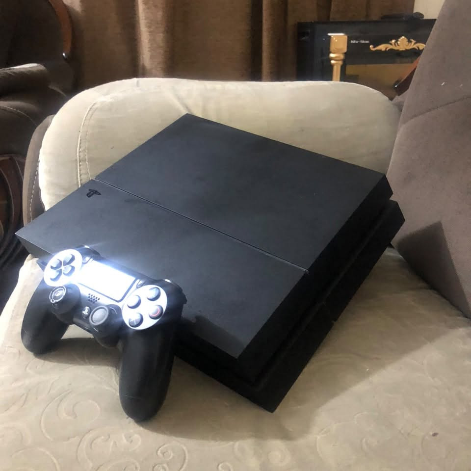 بلي فور فات مهكر 
مع اليدة الاصلية
معUPS
الالعاب الداخل الجهاز
GTA
اله الحرب
تكن
FIFA2026
PES2026
 call of duty 
العنوان: كربلاء الحر 
للتواصل:***********
السعر250
