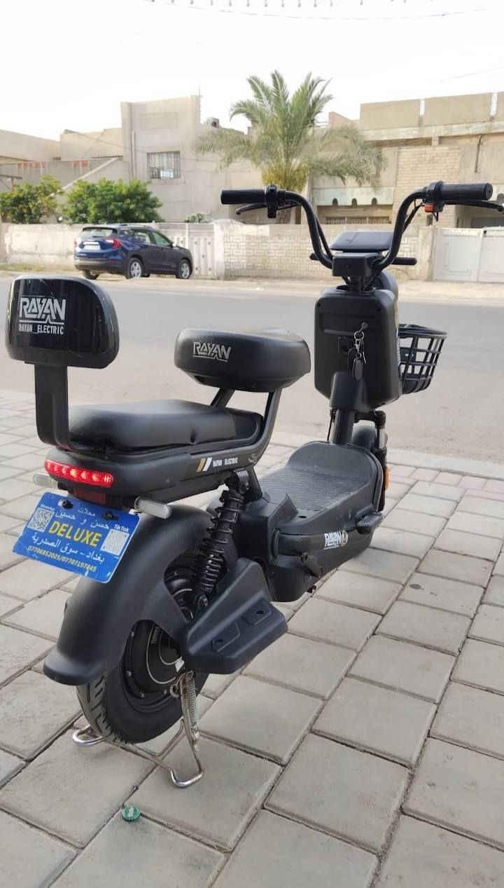 السلام عليكم دراجه شحن شركه الريان دراجه بعده جديده استخدام قليل جداً
السعر 300 الف
العنوان بغداد الأمين الثانيه
للاستفسار ***********
