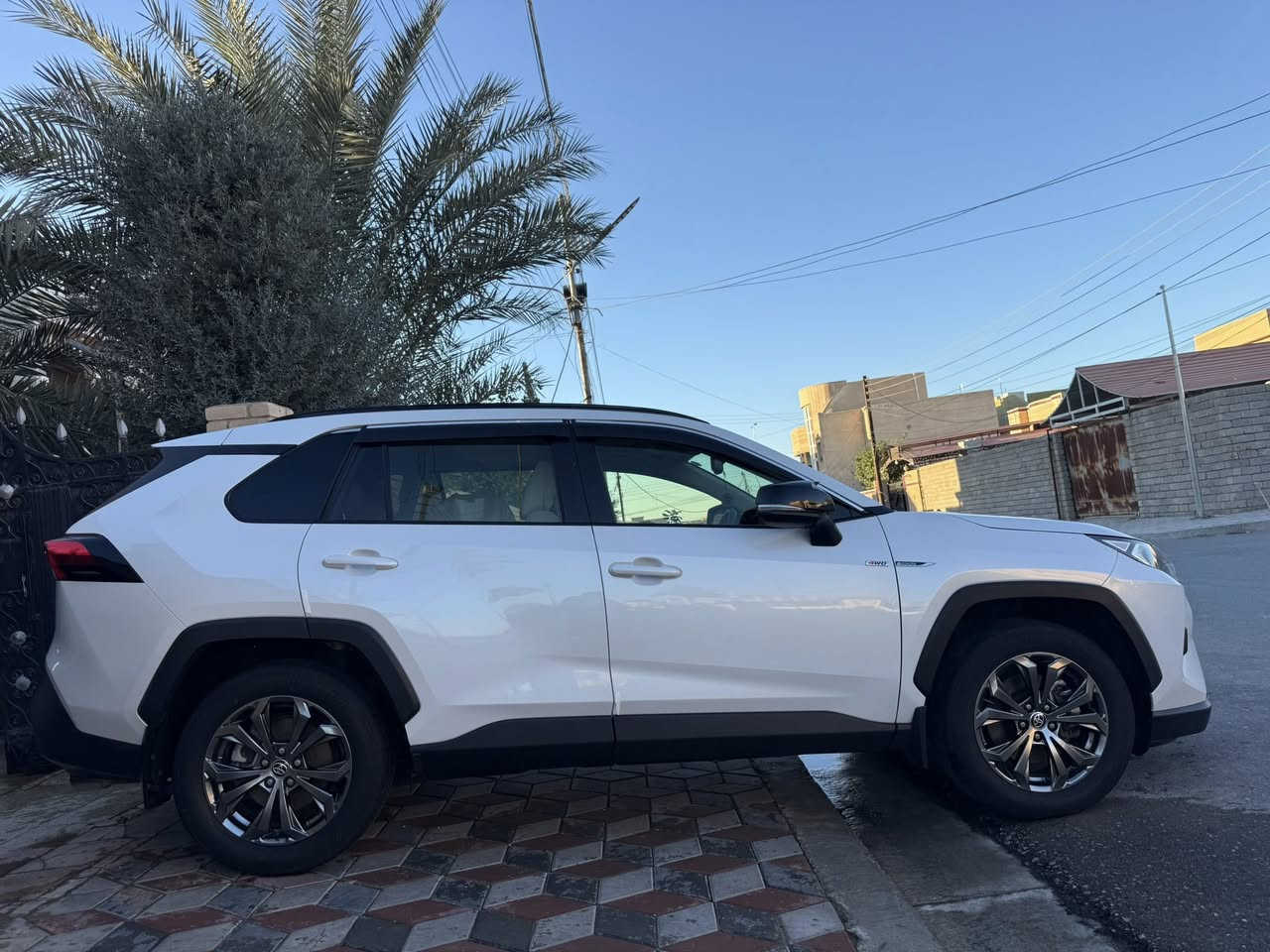 •• آڵسَـِْ♡̨̐ـِْڵٱمَ ؏ـلـِْ♡̨̐ـِْيّيّگمَ ••

موديل 24وارد عبداللطيف  باسمي ماشيه 40الف
مواصفاتها معروفه بيها طخه زغير جاملغ امامي فقط
سياره اني ماخذها زيرو وباسمي 
***********
***********
