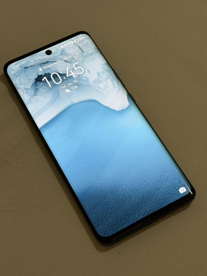 هواوي نوفا 9
نظيف جدا أستخدام قليل فقط 
معالج سناب دراكون 778
شاشه منحنيه 120فريم
شحن سريع 66واط 
مع خدمات كوكل  G spes
السعر 215 الف مكاني بغداد زيونة او مجمع الايدي بسكولاته
*********** التواصل عبر الواتساب
شكرا جزيل
