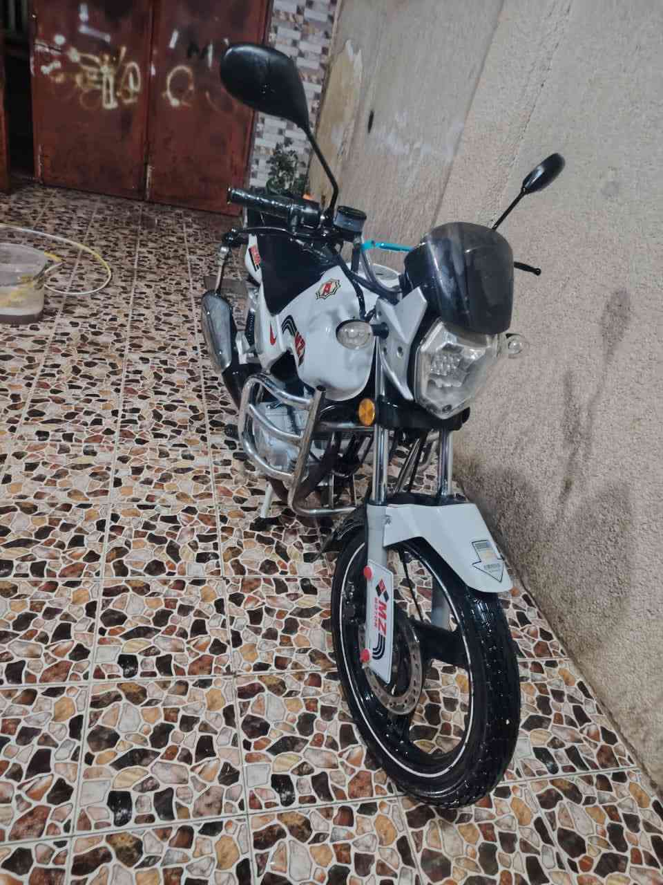 سلام عليكم سنكي امزت للبيع موديل 2020 مكينة خرسة السعر ٨٠٠ او بي مجال   الاستفسار ***********
