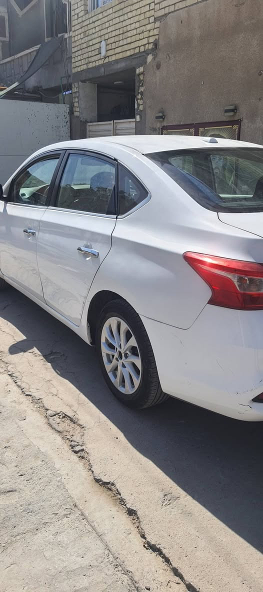 سلام عليكم سياره سنترا ٢٠١٩ حادث موضح بلصور ثلاث قطع صبغ ارباك برده فقط ماشيه ٥٤ ألف سياره مواصفات vS بصمه بدون نقص محرك ا  كير مكفول هزه جديده رقم بغداد جديد السعر ١١٢ مراوس بااحدث او عاليه حسب القناعه تلفون ***********
