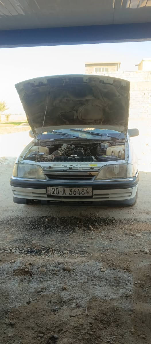 السلام عليكم ورحمه الله وبركاته مكلف بالنشر سياره اوبل استيشن موديل 1991سيارة رقم  باسمي تحويل ثاني يوم سيارة بلادية بدون صبغ وضربة السعر 30 وبيها مجال حك الجية مكان السيارة ديالى ناحية كنعان الاستفسار ***********
