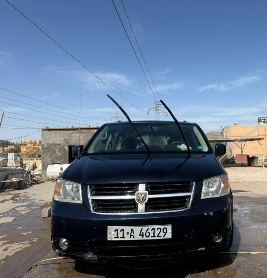 السلام عليكم دوج كرفان ٢٠٠٨ والله حادثها بسيط بس والله ما اذكر شنو  گير محرك جديدات قبل يومين شادهن تخم تاير سيارة جاهزة مكانها كربلاء
السعر ٩٠
هذا رقمي ***********
وهذا رقم صاحب السيارة
***********
