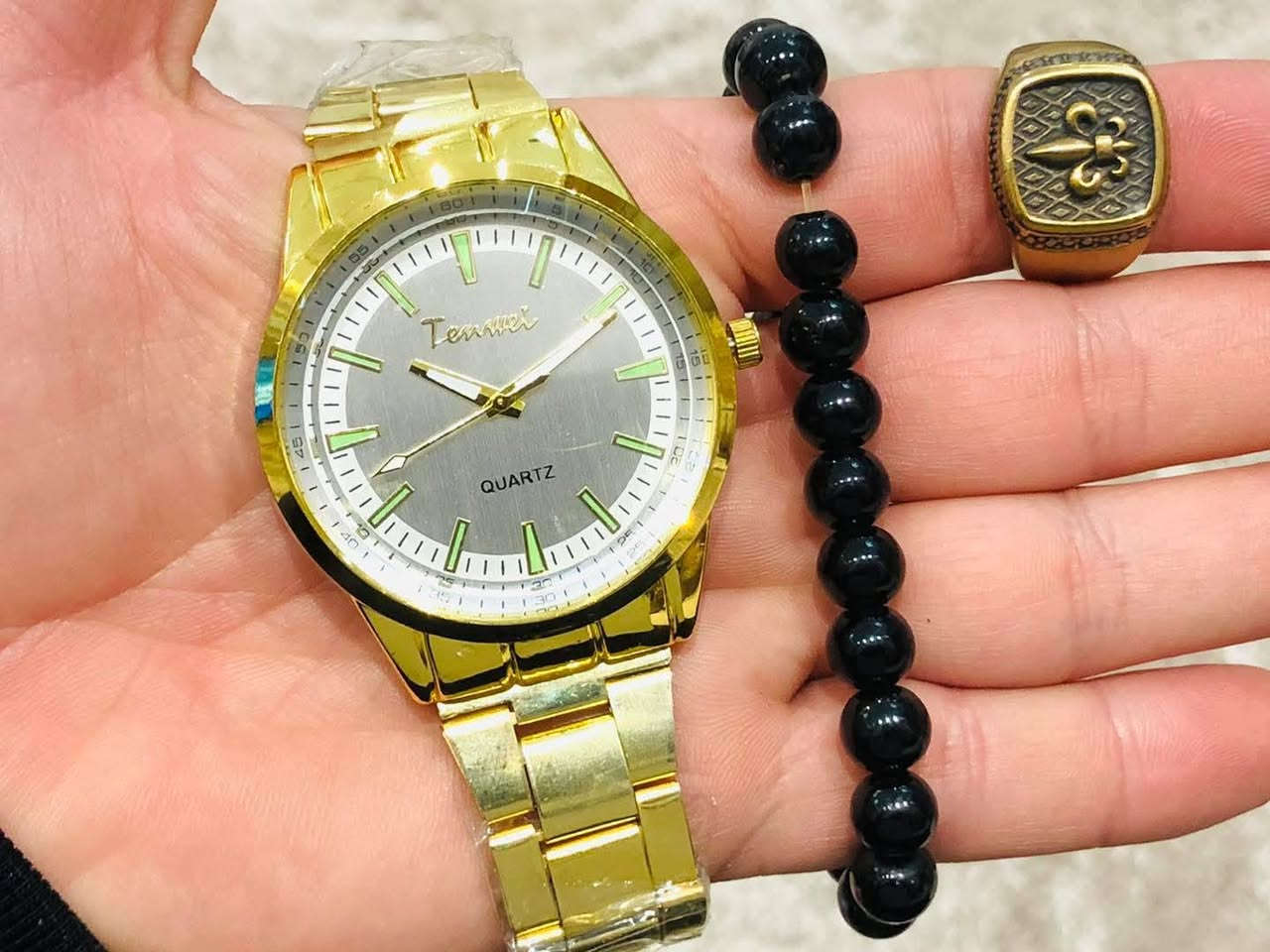 سيت كامل 
 
السعر 5  الف
ساعه
محبس 
سبحه
علبه

وتوصيل 5 الف

للحجز ارسال الرقم والعنوان 
وصورة الساعه الي تريده


**إذا كنت صاحب هذا الإعلان وتريد حذفه لأي سبب، رجاءا أرسل رسالة إلى الدعم الفني**