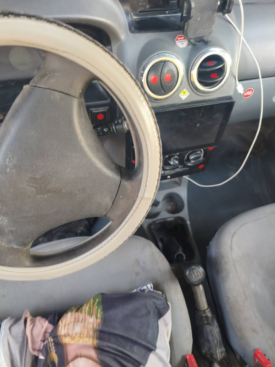 سايبا موديل 15 سياره مكينه كير مكفولات كشر نضيف مفتاح ريموند شاشه سياره جاهزه صدر جديد نضيفه سياره بشكل مصفره غرامات و هيئه تحويل ثاني يوم ***********السعر 32
