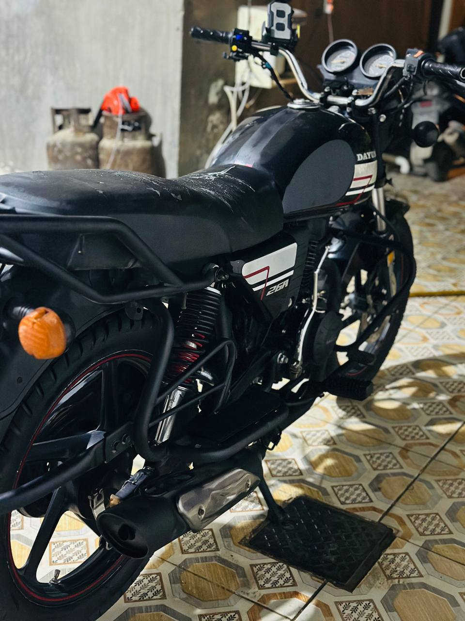 السلام عليكم دايوان نفخ موديل 2020 طالعه بل 21 دراجه ناعمه
مكينه خرسه اوراق اصولي 
السعر مليون 100 بيه مجال بسيط
مكاني مسيب 
الرقم ***********
