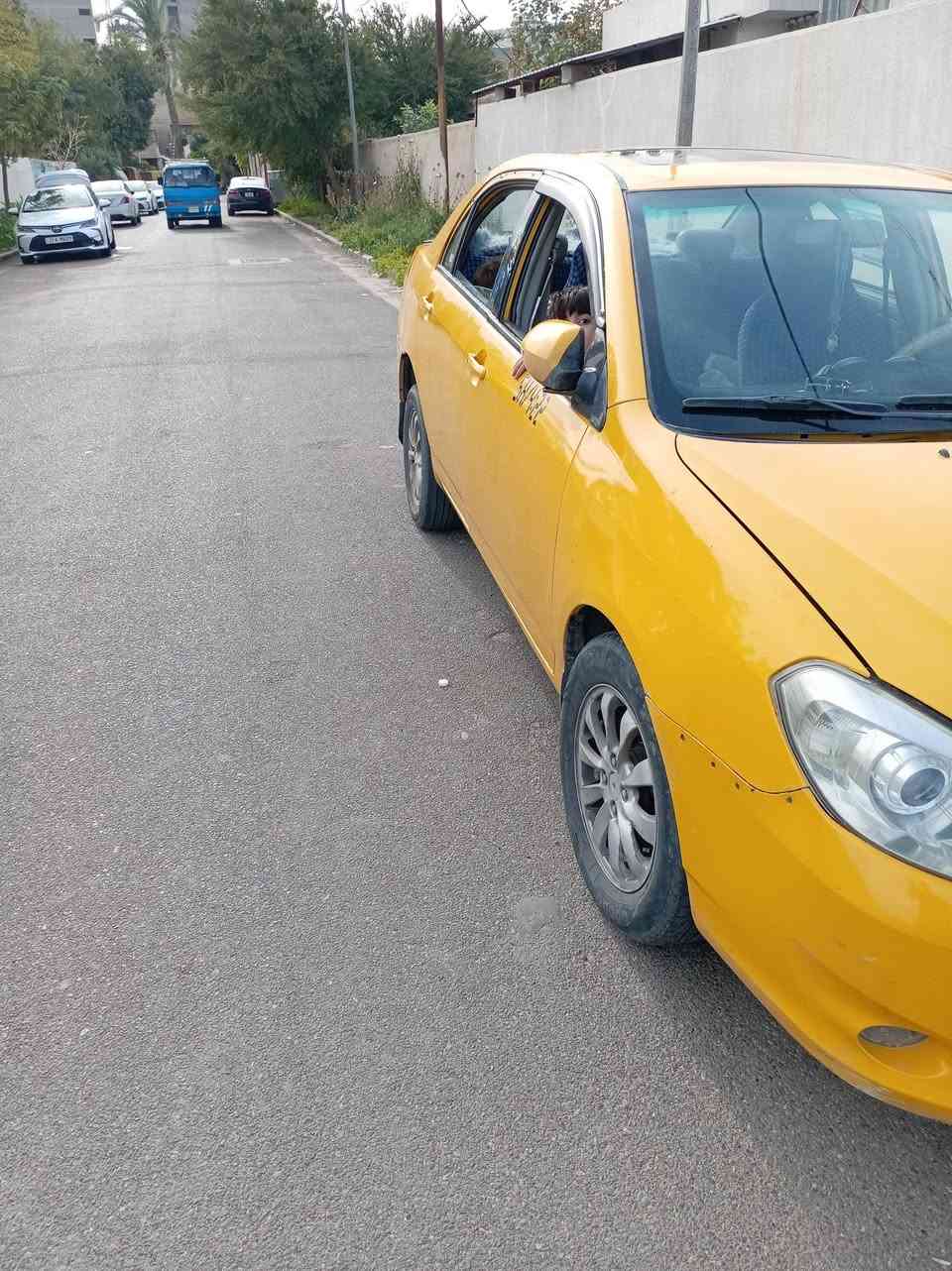 بيوايدي موديل ٢٠١٣ كله شغاله كهربائيات تبريد كله شغال محرك لاتبخير ولا تنقيص سياره صدر امامي وخلفي جديد مابيه اي نقص مصبوغه عام وحلو ه كلش وترايها للسليمانيه والله رحت بيها مرتين خير من الله هيئه وغرامات تاخذه مصفره مني راعيه بغداد الجديده اوجهك وياه ويريد تحويل رايده ٥٠ ورقه الاتصال ع الرقم *********** مكاني  بغداد حي جهاد الاطباء
