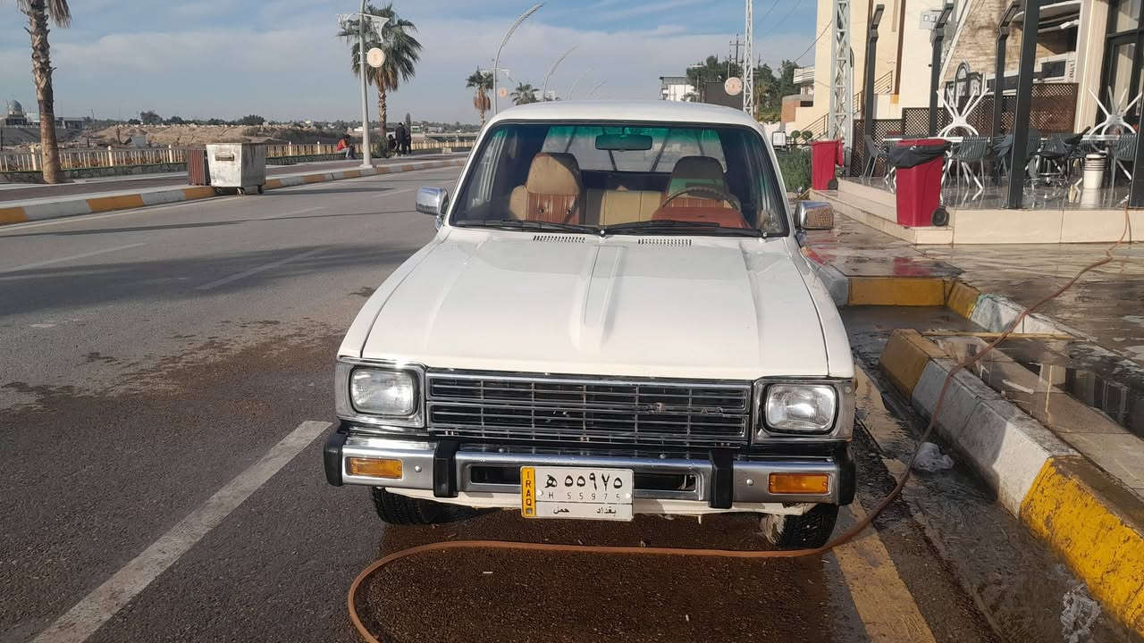 السلام عليكم بيكم موديل 1982رقم بغداد الماني
سيارة معمره تعميرعام كلاجديد من الدعاميه 
 لدعامية مكينة كير كهربائيات صدر كلاجديد 
العنوان ديالئ الخالص رقم الهاتف ***********
السعر 40وبيها مجال
