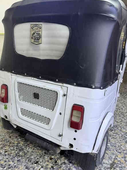 السلام عليكم 2022 شهر 3 تكتك للبيع رقم وسنويه بغداد مكينه بجيس كشره نضيف العنوان الكماليه شارع المصرف السعر 7100
😜***********3
