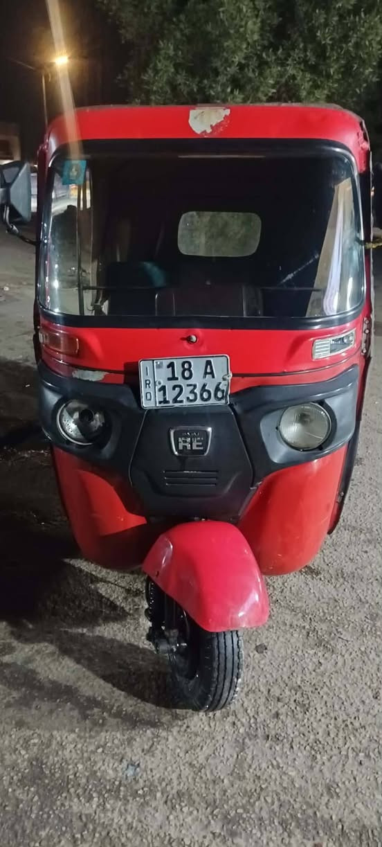 تكتك
موديل 18
بس هاي الضربه الواضحه بصوره
*********** اتصال فقط
سعر 4800وبيه مجال
