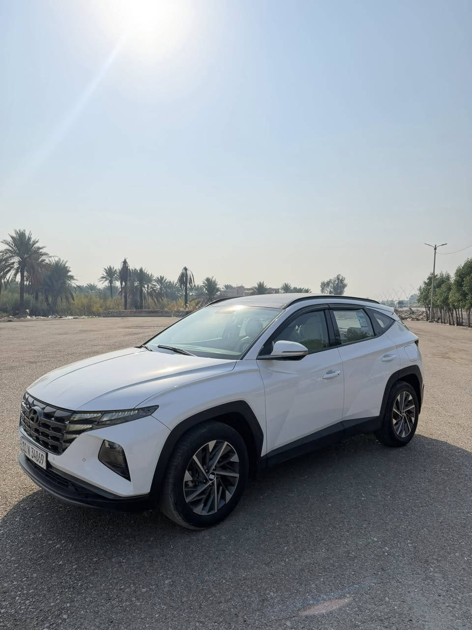 السلام عليكم
للبيع توكسان 2024 

رقم بغداد الدولي ب اسمي 

فول مواصفات 

شاشة جبيرة 

بانوراما 

كشن كهرباء 

ماشية / 28 الف كيلو 

بيها بارد ب قبق جنطة خفيف 

السونار مرفق ويه الصور 

السيارة جديدة وجاهزة 

السعر / 220

مكاني / ديالى جديدة الشط 

للاستفسار / ***********
